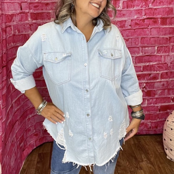 white birch Tops - 🔥 NWT Destructed Light Wash Denim Shirt